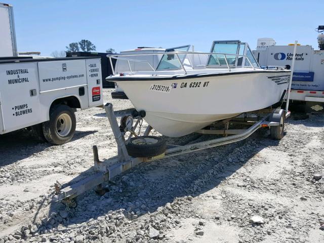 LBV06110F191 - 1991 PROS BOAT WHITE photo 2