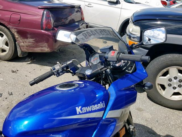 JKAEXVD105A091932 - 2005 KAWASAKI EX500 D BLUE photo 5