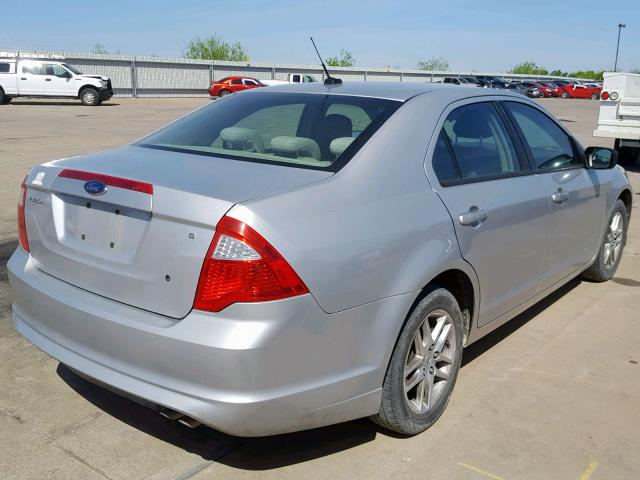 3FAHP0GA2AR236623 - 2010 FORD FUSION S WHITE photo 4