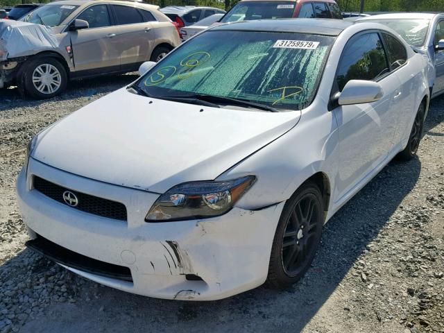 JTKDE167750012868 - 2005 TOYOTA SCION TC WHITE photo 2
