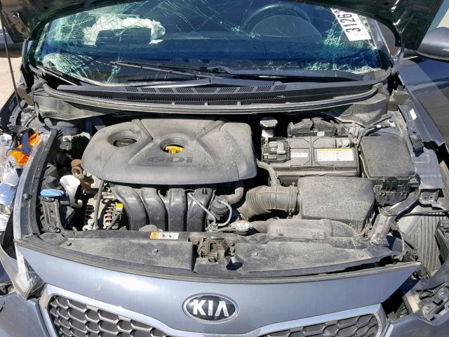 KNAFX4A80E5082921 - 2014 KIA FORTE EX GRAY photo 7