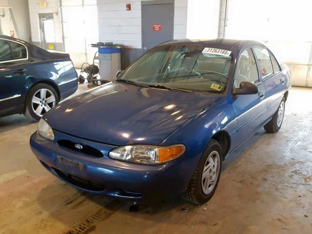 1FAFP13P6XW201015 - 1999 FORD ESCORT SE BLUE photo 2