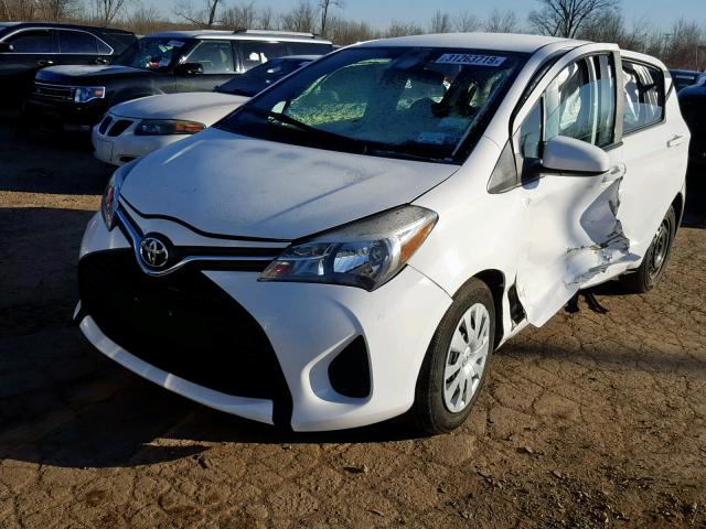 VNKKTUD35HA078928 - 2017 TOYOTA YARIS L WHITE photo 2