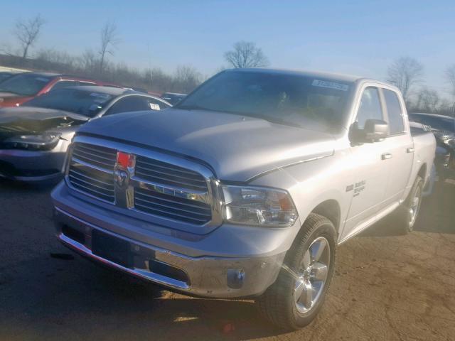 1C6RR7LT7KS550712 - 2019 RAM 1500 CLASS SILVER photo 2