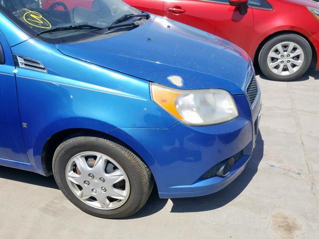 KL1TD66EX9B627188 - 2009 CHEVROLET AVEO LS BLUE photo 9