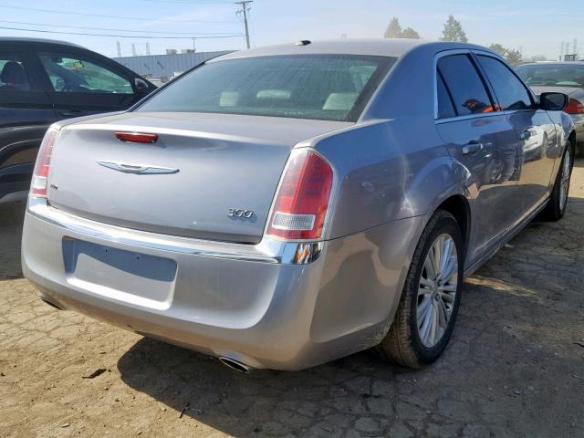 2C3CCARG2EH255816 - 2014 CHRYSLER 300 SILVER photo 4