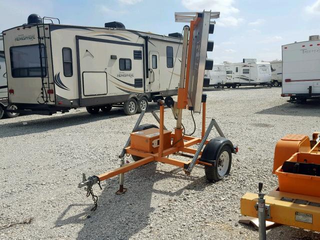 1P91G1012FG301003 - 2015 SOLA ARROWBOARD ORANGE photo 2