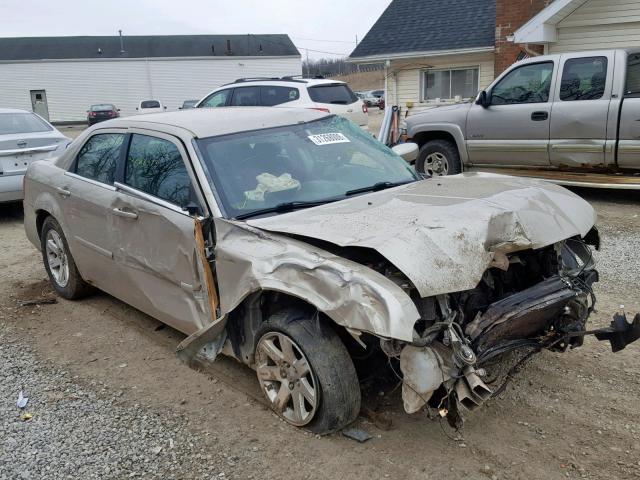 2C3LA43R47H625765 - 2007 CHRYSLER 300 TAN photo 1