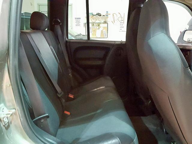 1J4GL38K03W661438 - 2003 JEEP LIBERTY RE GREEN photo 6