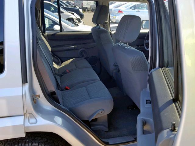 1J8HG48N46C104660 - 2006 JEEP COMMANDER 银色 照片 6