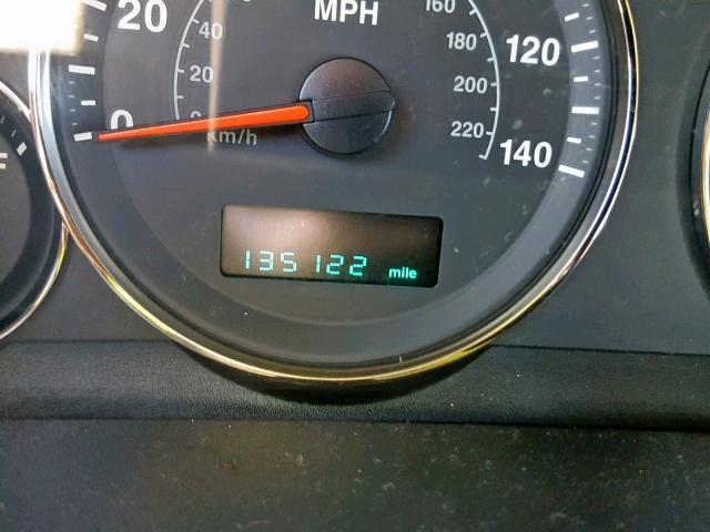 1J8HG48N46C104660 - 2006 JEEP COMMANDER 银色 照片 8