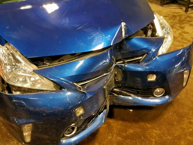 JTDZN3EU1D3207409 - 2013 TOYOTA PRIUS V BLUE photo 9