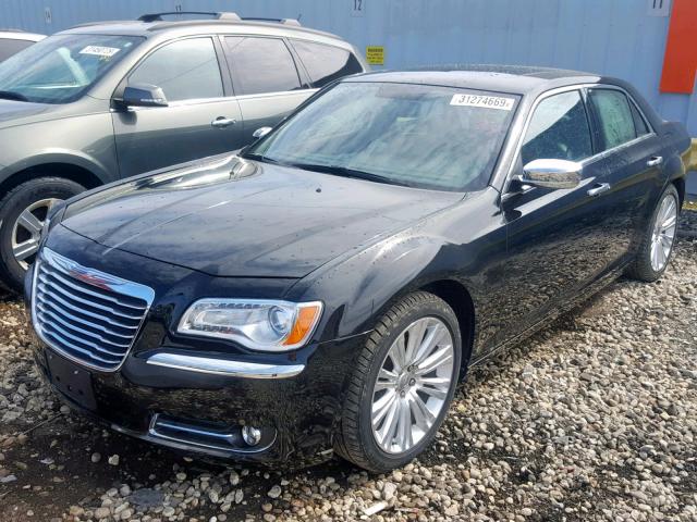 2C3CCAET0DH533114 - 2013 CHRYSLER 300C BLACK photo 2