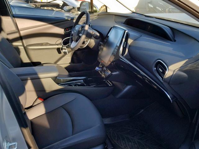 JTDKARFP2J3092615 - 2018 TOYOTA PRIUS PRIM 银色 照片 5