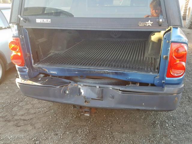 1D7HW28N05S152231 - 2005 DODGE DAKOTA QUA BLUE photo 9