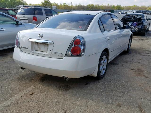 1N4BL11E95C392147 - 2005 NISSAN ALTIMA SE WHITE photo 4