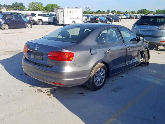 3VW2K7AJ8EM238215 - 2014 VOLKSWAGEN JETTA BASE GRAY photo 4