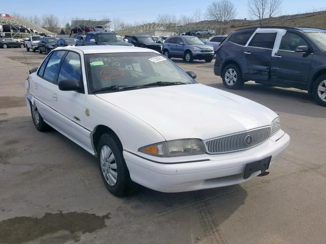 1G4NJ52M8TC428428 - 1996 BUICK SKYLARK GR WHITE photo 1