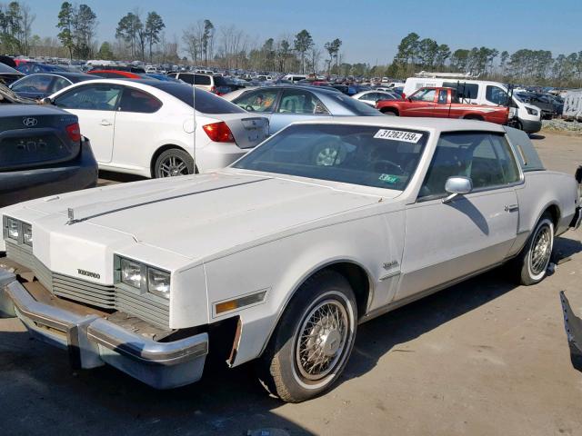 1G3AZ57NXCE311306 - 1982 OLDSMOBILE TORONADO B WHITE photo 2