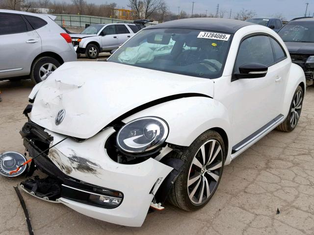 3VWV67AT7CM644969 - 2012 VOLKSWAGEN BEETLE TUR WHITE photo 2