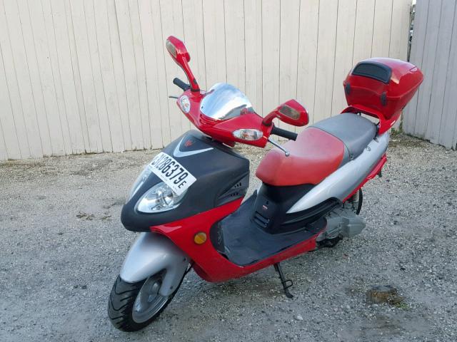 LJLTCKH34B3D00114 - 2011 ZHEJ SCOOTER TWO TONE photo 2