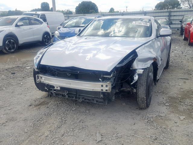 JN1AZ4EH9JM572424 - 2018 NISSAN 370Z BASE SILVER photo 2