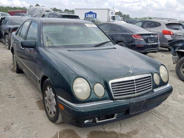 WDBJF65F4WA599375 - 1998 MERCEDES-BENZ E 320 GREEN photo 1