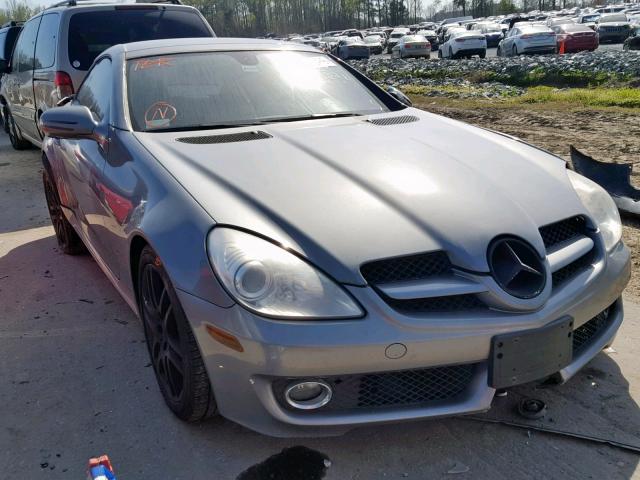 WDBWK54F79F189979 - 2009 MERCEDES-BENZ SLK 300 SILVER photo 1