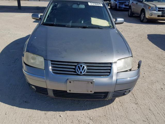 WVWRH63B73P389022 - 2003 VOLKSWAGEN PASSAT GLX SILVER photo 9