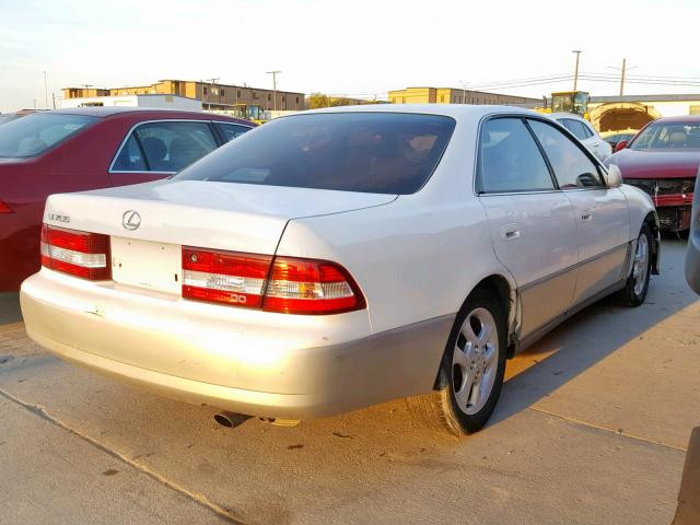 JT8BF28G6Y0268775 - 2000 LEXUS ES 300 WHITE photo 4