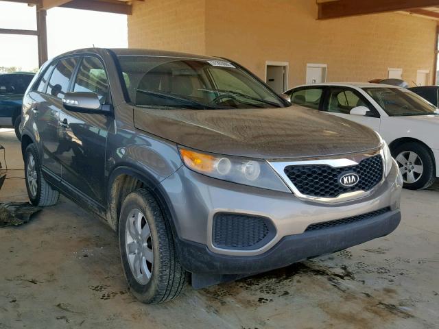 5XYKT3A13CG200894 - 2012 KIA SORENTO BA GRAY photo 1