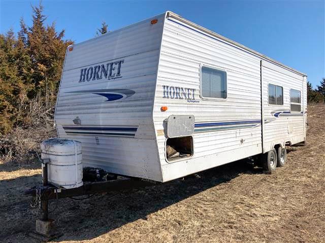 4YDT27R224E310824 - 2004 KEYSTONE HORNET WHITE photo 2