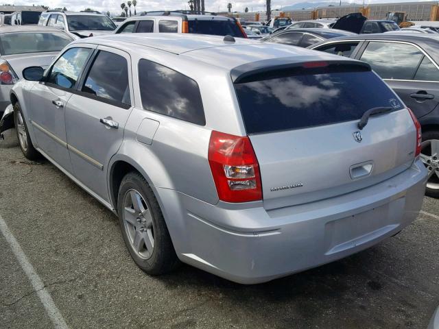 2D4FV47V56H157213 - 2006 DODGE MAGNUM SXT SILVER photo 3