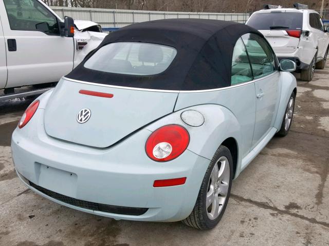 3VWSF31Y56M305378 - 2006 VOLKSWAGEN NEW BEETLE Blau Foto 4