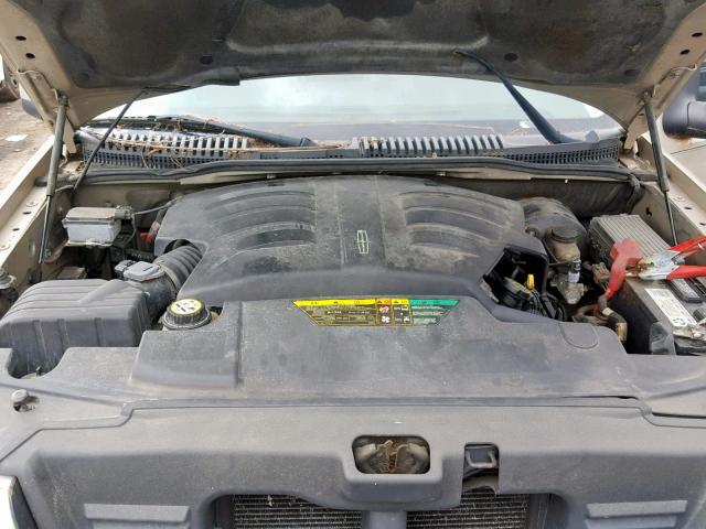 5LMEU68H74ZJ01277 - 2004 LINCOLN AVIATOR 棕色 照片 7