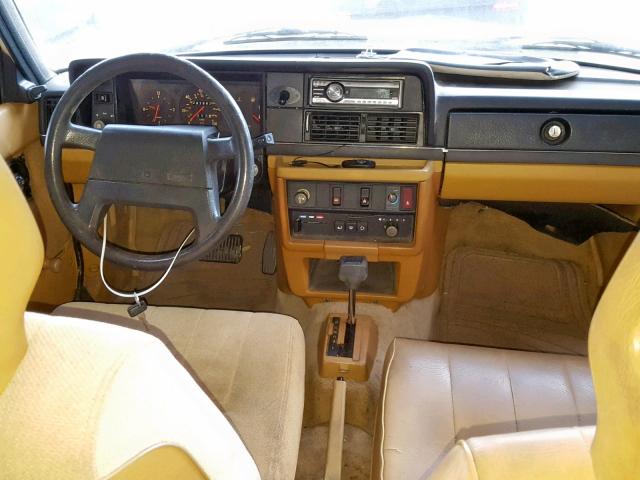 YV1AX8856K1833212 - 1989 VOLVO 245 DL BEIGE photo 9