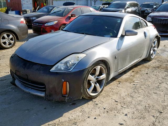 JN1AZ34D26M330493 - 2006 NISSAN 350Z COUPE SILVER photo 2