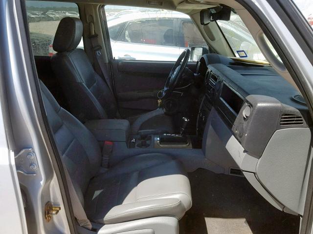 1J8HH48P47C505867 - 2007 JEEP COMMANDER SILVER photo 5