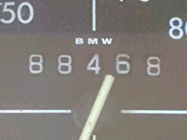 2360098 - 1975 BMW 2002 WHITE photo 8