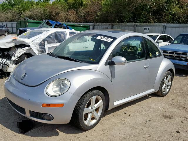 3VWSR31C96M414003 - 2006 VOLKSWAGEN NEW BEETLE Gümüş foto 2