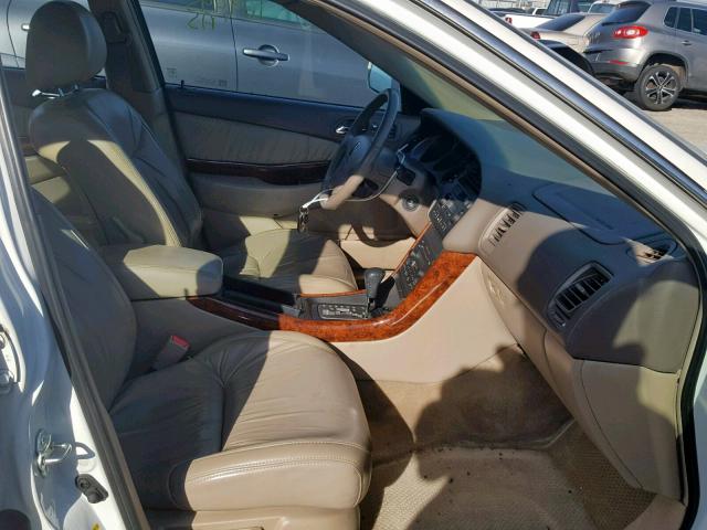 19UUA56603A063459 - 2003 ACURA 3.2TL WHITE photo 5