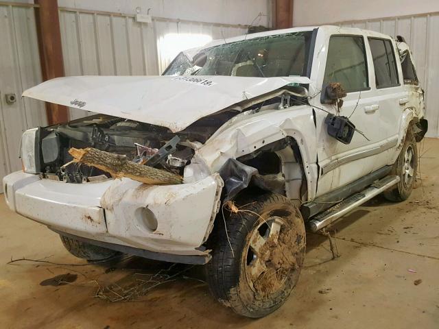 1J4RH4GK5AC122572 - 2010 JEEP COMMANDER WHITE photo 2