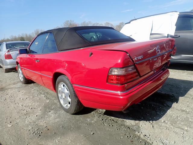 WDBEA66E6SC242879 - 1995 MERCEDES-BENZ E 320 RED photo 3