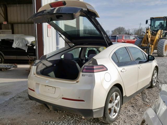 1G1RA6E40CU117943 - 2012 CHEVROLET VOLT WHITE photo 4