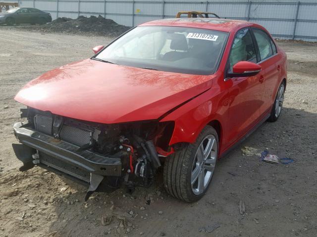 3VW4T7AJ0FM275766 - 2015 VOLKSWAGEN JETTA GLI RED photo 2