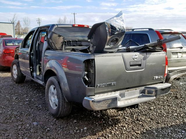 1N6AD07W85C466118 - 2005 NISSAN FRONTIER C GRAY photo 3