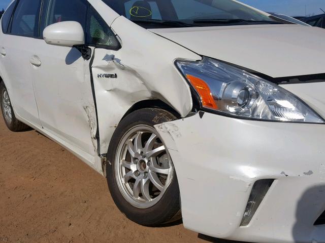 JTDZN3EU7C3115347 - 2012 TOYOTA PRIUS V WHITE photo 9