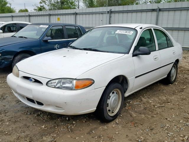 1FALP10P3VW138380 - 1997 FORD ESCORT WHITE photo 2