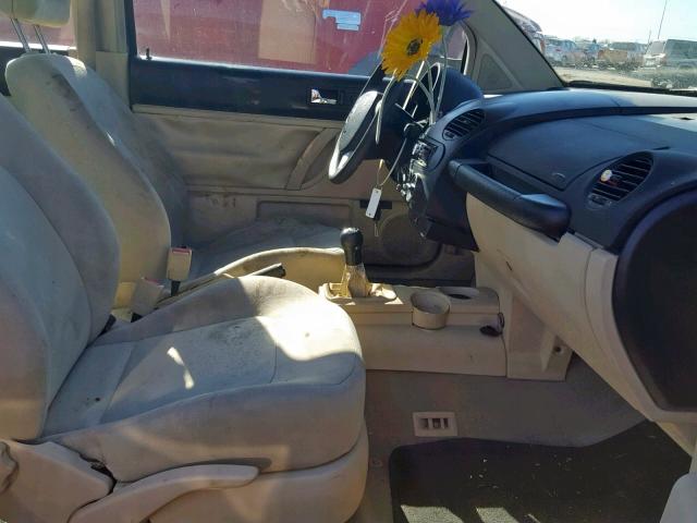 3VWCC21C9XM419381 - 1999 VOLKSWAGEN NEW BEETLE Qara foto 5