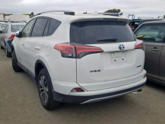 JTMRJREV6JD229449 - 2018 TOYOTA RAV4 HV LE WHITE photo 3